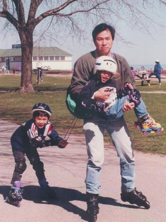 Woodbine Beach Park Tom Fan Daniel 4 and Josiah 6