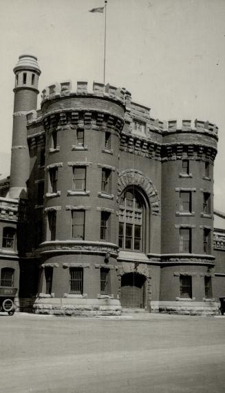 South entrance of Armories, Toronto