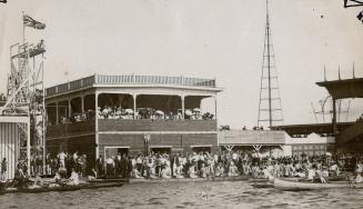 Canada - Ontario - Toronto - Beaches - Sunnyside 1940-59