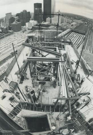 Canada - Ontario - Toronto - Buildings - CN Tower - Construction 1973