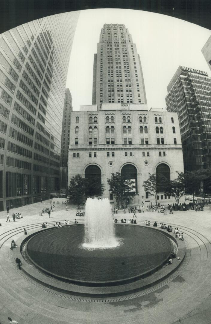 Canada - Ontario - Toronto - Buildings - Commerce Court - Construction