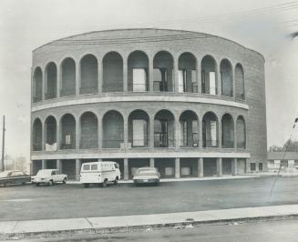 Toronto's italian community needs only to travel to Dufferin St