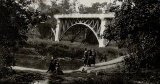 Bloor Street West, bridge over Humber River, Toronto, Ontario.