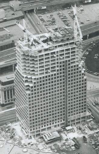 Windows on the water, WaterPark Place, a new office tower by Campeau Corp