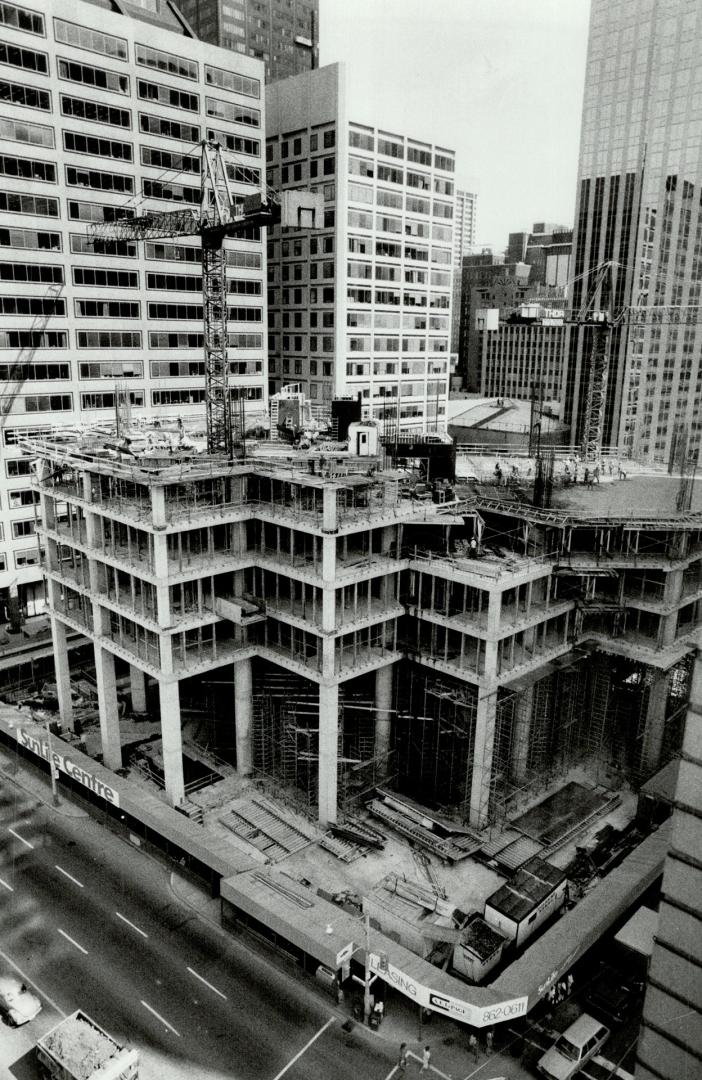 Sun Life is building high-rises at University and King