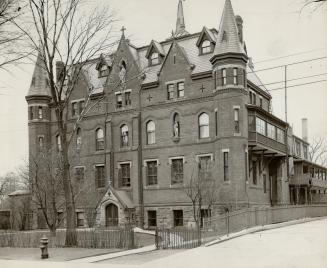 In this quiet house on St. Joseph street (Toronto) dwell the sisters of the Precious Blood cloistered from the world