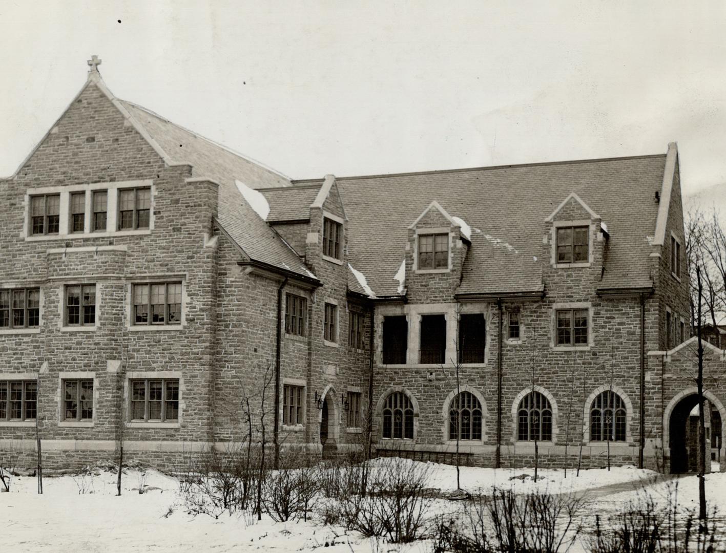 Handsome new rectory. Exterior views of the handsome new rectory of the Paulist Fathers' community, Bathurst St., near Bloor. The new building, which (...)