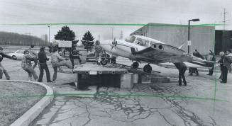 And they said it would never get off the ground, The Piper Apache III with the clipped wings won't fly at present, but students at Centennial College'(...)