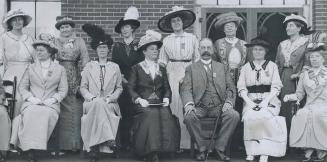 Group of CNE visitors, photographed around 1910, is seen here