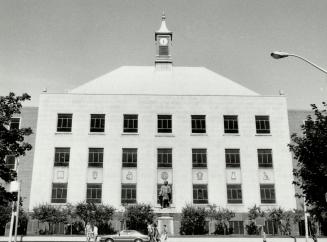 Educationist's monument