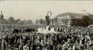 Very impressive was the scene when the Peace Memorial in Exhibition Park, Toronto, was unveiled by the Shriners who convened in the city recently