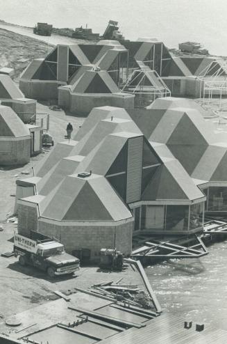 Canada - Ontario - Toronto - Exhibitions - Ontario Place - Construction