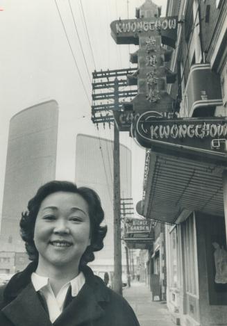 City hall looms over Chinatown - the one-third that remains, Mrs