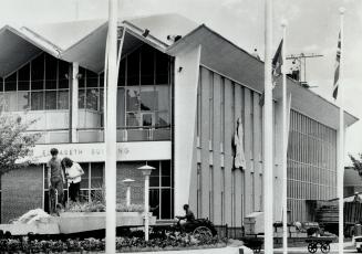 The Canadian National Exhibition was not run like a country fair, Hiram McCallum says