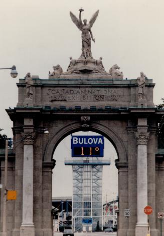 Entrances princes' gates