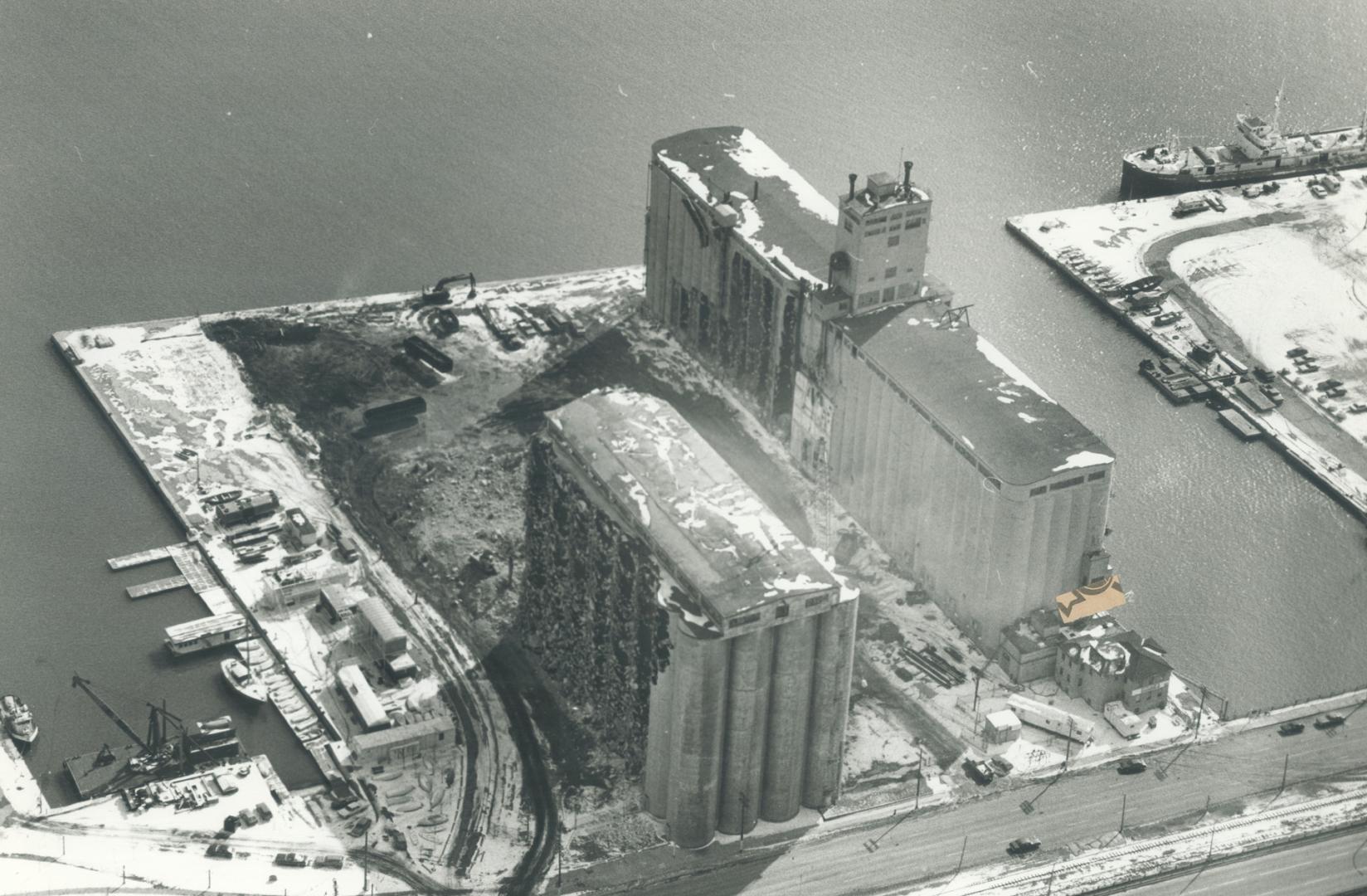 Image shows an aerial view of the Harbour.