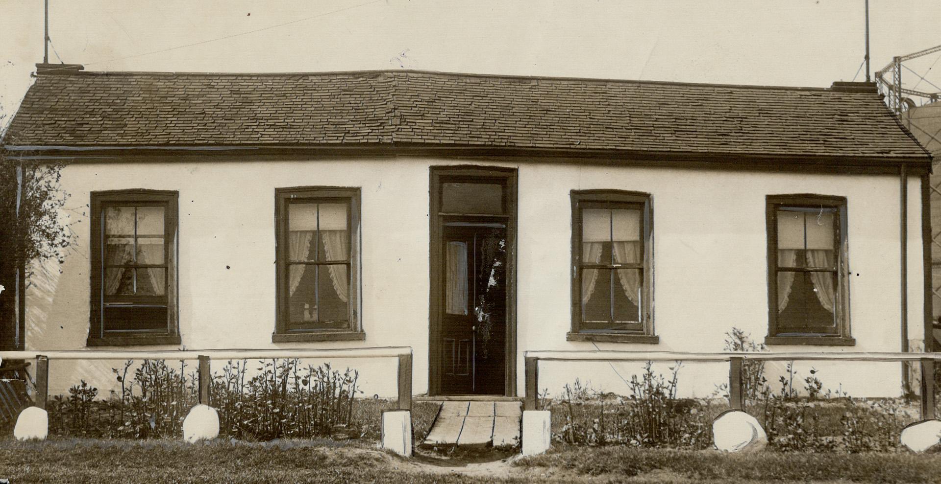 One of the old houses on the site of Fort York-this one, now used as a home by John Dutton and his family, was once the residence of Governor Simcoe