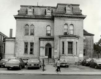 In its heyday, 152 Beverley St