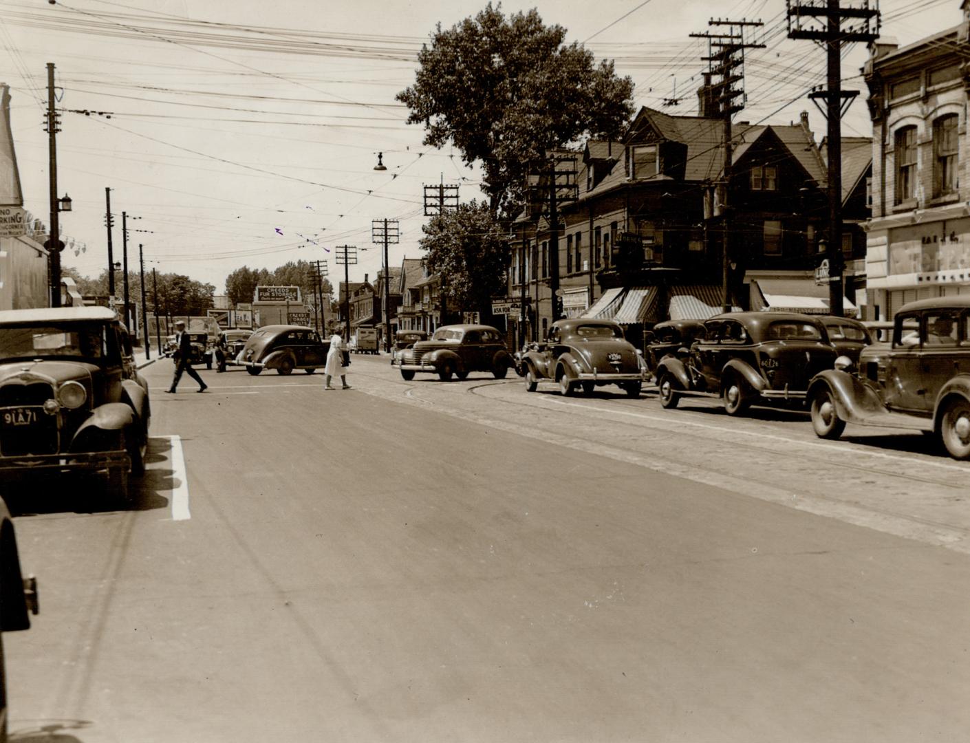 Looking weston davenport at avenue rd