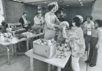 The open-Air market on Ontario St