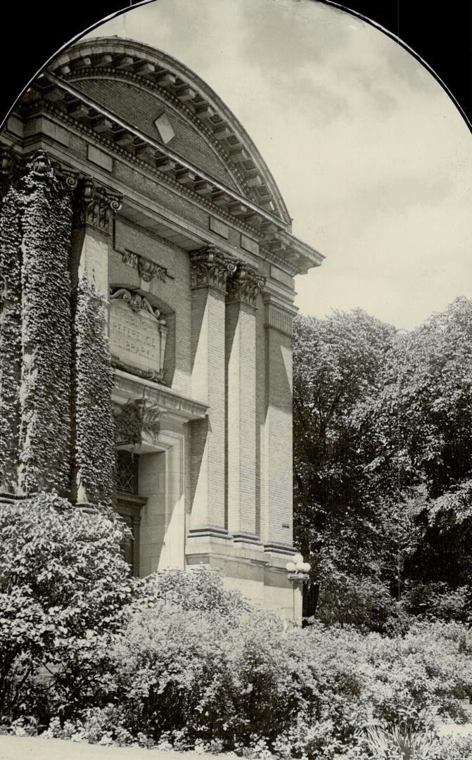 Toronto Public Library, Central Library, College Street, northwest corner of St. George Street.