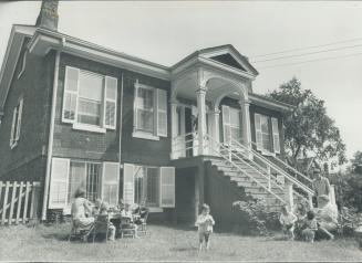 Edit Koivula's project, a day nursery for 25 children of working and mainly immigrant mothers, grew out of her own unhappy experience on first coming (...)