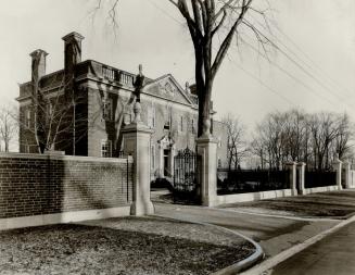 Medal of Honour and first award - Domestic, exterior over $50,000