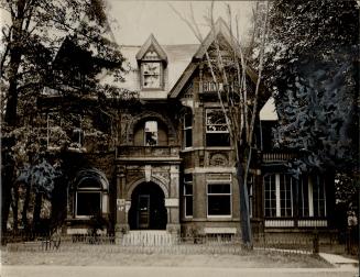 Home of research foundation. Headquarters for the Ontario Research Foundation at 47 Queen's Park. The building has been loaned to the Foundation by th(...)