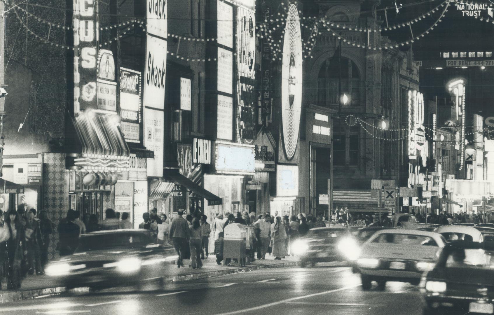 Canada - Ontario - Toronto - Streets and Intersections - Yonge St - Mall - 1971 - 1974 (1 of 2 files)