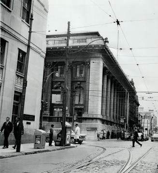 Then and now. What goes up must come down, and that was the fate of the old Toronto Dominion Bank building on the south-west corner of Bay and King St(...)