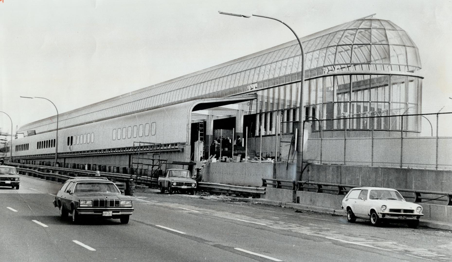 Canada - Ontario - Toronto - Transit Commission - Subways - Spadina Subway - Stations