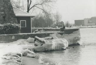 Lakes and Rivers - Water Level (Lake Ontario)