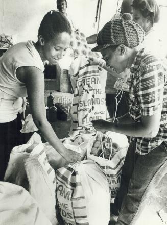 Kingstown, St. Vincent, Food distribution