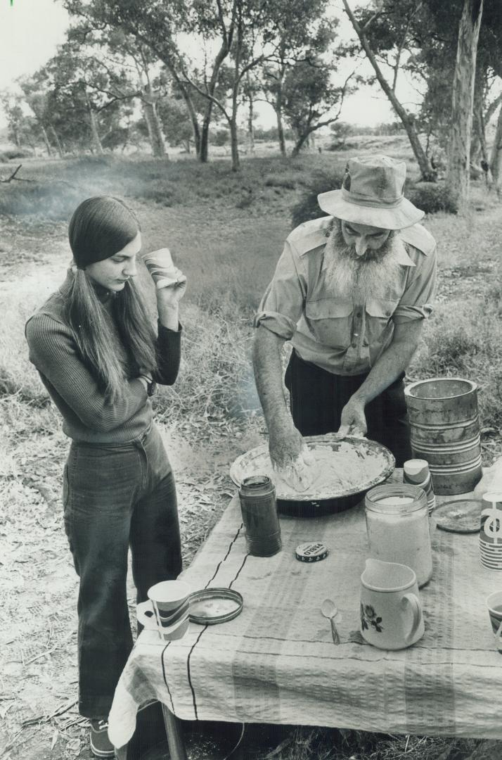 A young migrant worker, on an Outback ranch learns the intricacies of making damper bread from an expert