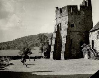 Stokesay, The picture on right shows the south tower of Stokesay Castle, near Ludlow, Shropshire