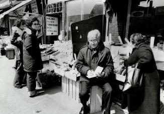 For 40 years, Aba Bayefsky has regularly browsed through Kensington Market