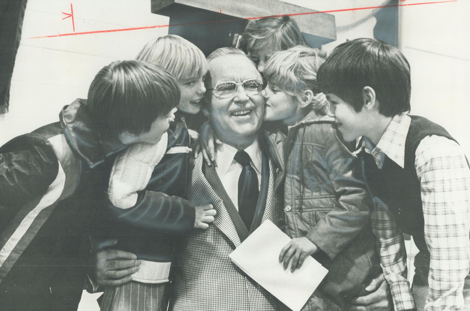 Grandchildren Brian Edwards' (left), Lynn, Edwards, Leslie Bick, Debbie Bick, and Jim Bick, with C