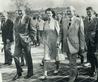 British Prime Minister James Callaghan and wife, Audrey, leave the CN Tower with Ontario Premier William Davis after viewing the city from tower's obs(...)