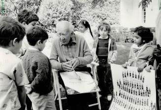 Happy 90th birdthday, A.J.! To mark the 90th birthday of the last surviving member of the Group of Seven, children from various Toronto public schools(...)