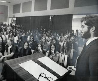 Brian Clow, the Don Mills Collegiate teacher suspended after being convicted of growing marijuana became the centre of a dispute that grew until it in(...)