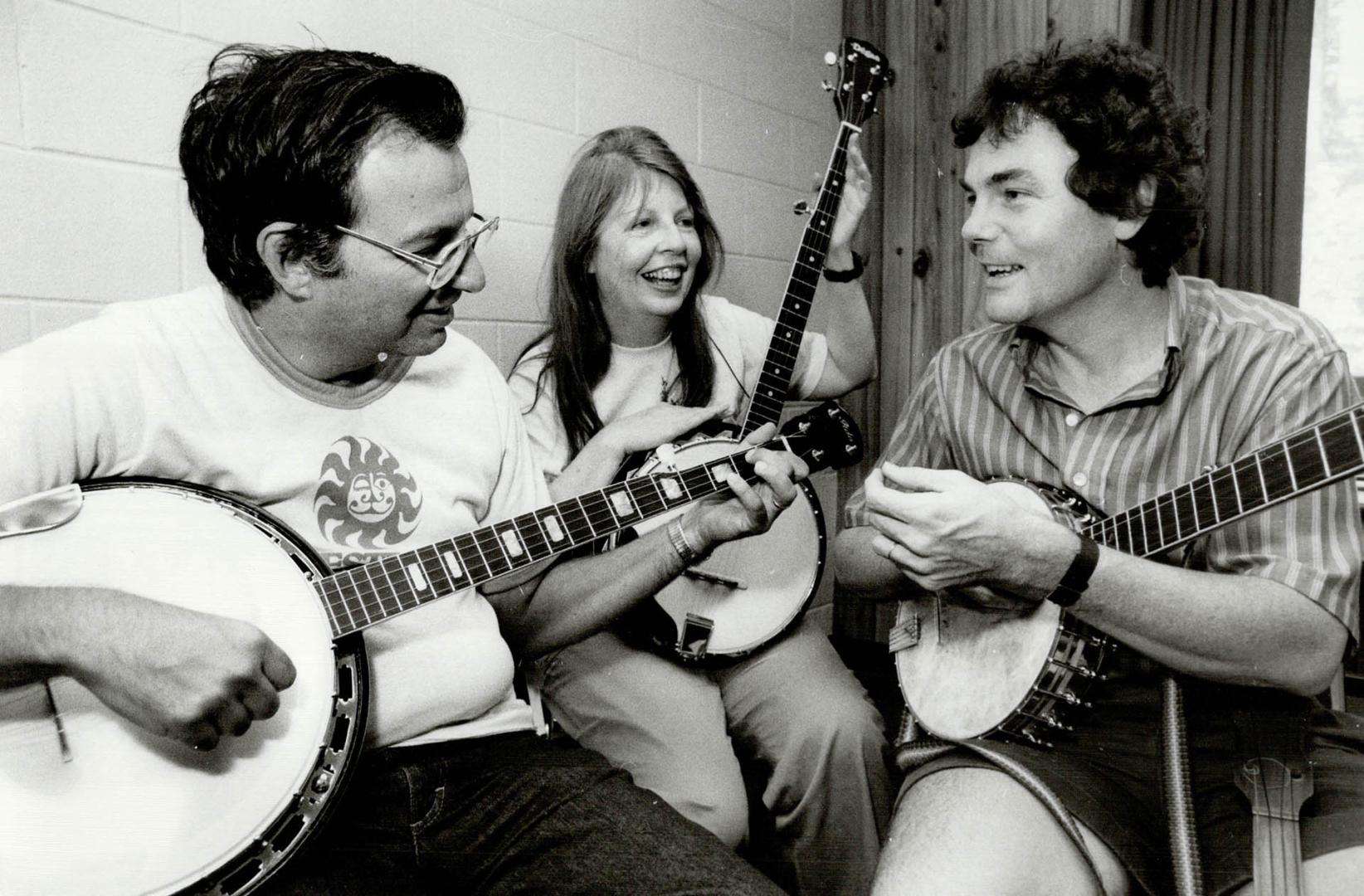 Pickin' and grinnin'