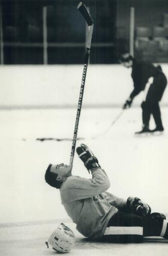 Heads-up hockey: Russ Courtnall does balancing act, hoping Leafs will stick it to Blues