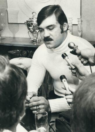 Larry Csonka at Toronto press conference