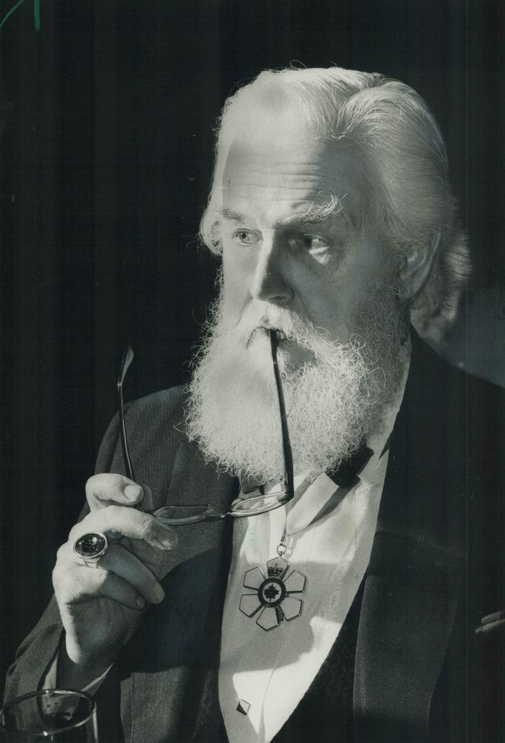 No, it's not GBS! But Robertson Davies, novelist-essayist and former Master of Massey College, certainly could have been mistaken for English dramatist George Bernard Shaw, at Sheraton Centre