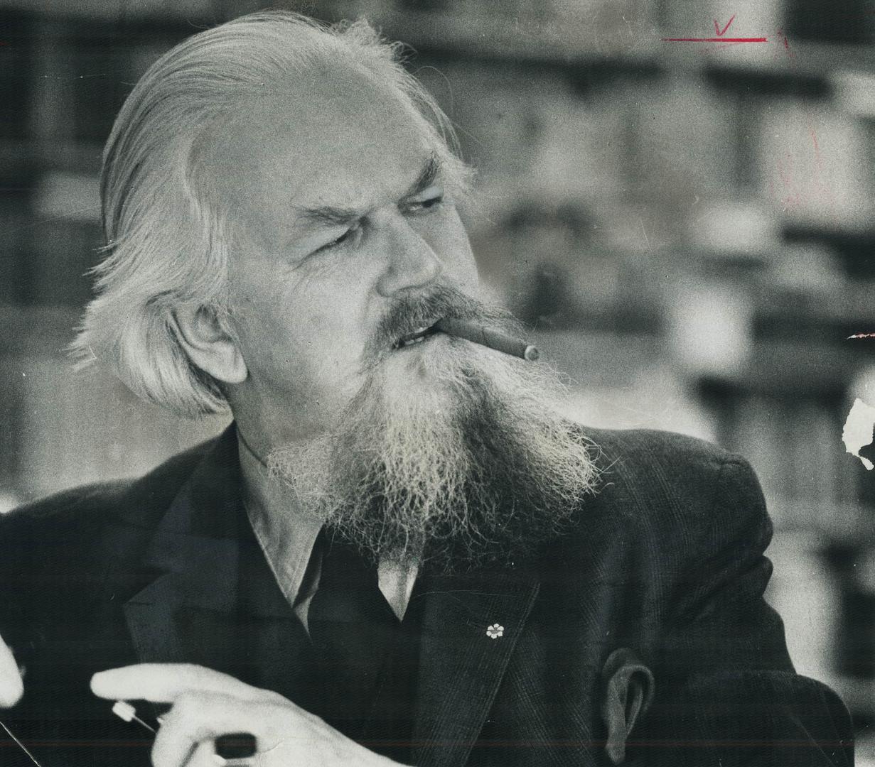 Robertson Davies, Toronto playwright and English professor, says he feels like dancing a jig because so many wonderful things are happening to me all (...)