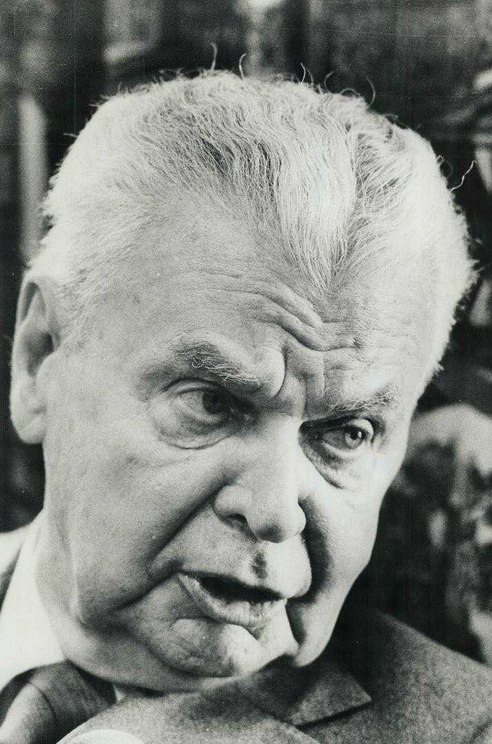 Diefenbaker, John (portraits 1976 - 1978)