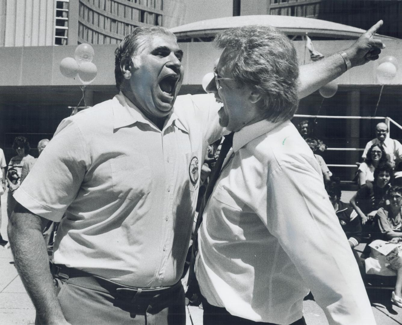 Yerr out, yer honor. Former American League umpire Ron Luciano wasn't to impressed with Mayor Art Eggleton's baseball yesterday in a United Way charit(...)