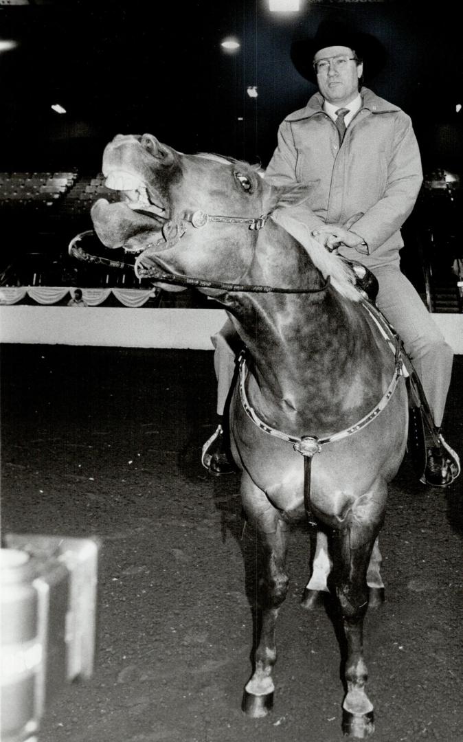 Mayor checks gallop poll. Toronto Mayor Art Eggleton looks just a bit uncomfortable as he saddled up yesterday to officially open Quarterama, the annu(...)