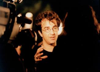 Egoyan, Atom