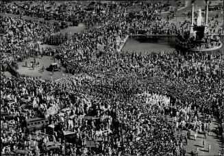 Five-mile route from Birla house to the Jumna banks was lined with people of every creed and every age when the funeral procession moved slowly along.(...)